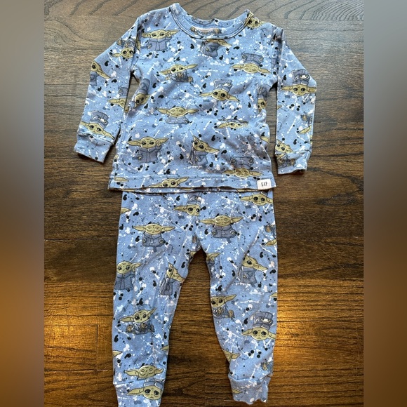 Gap Star Wars and city pajama bundle 12-18month - Picture 2 of 15